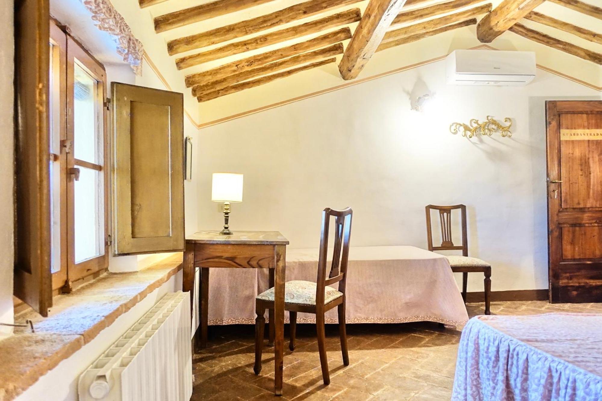 Villa Buonsignori - Wine & Olive Oil Farm Corsano  Extérieur photo